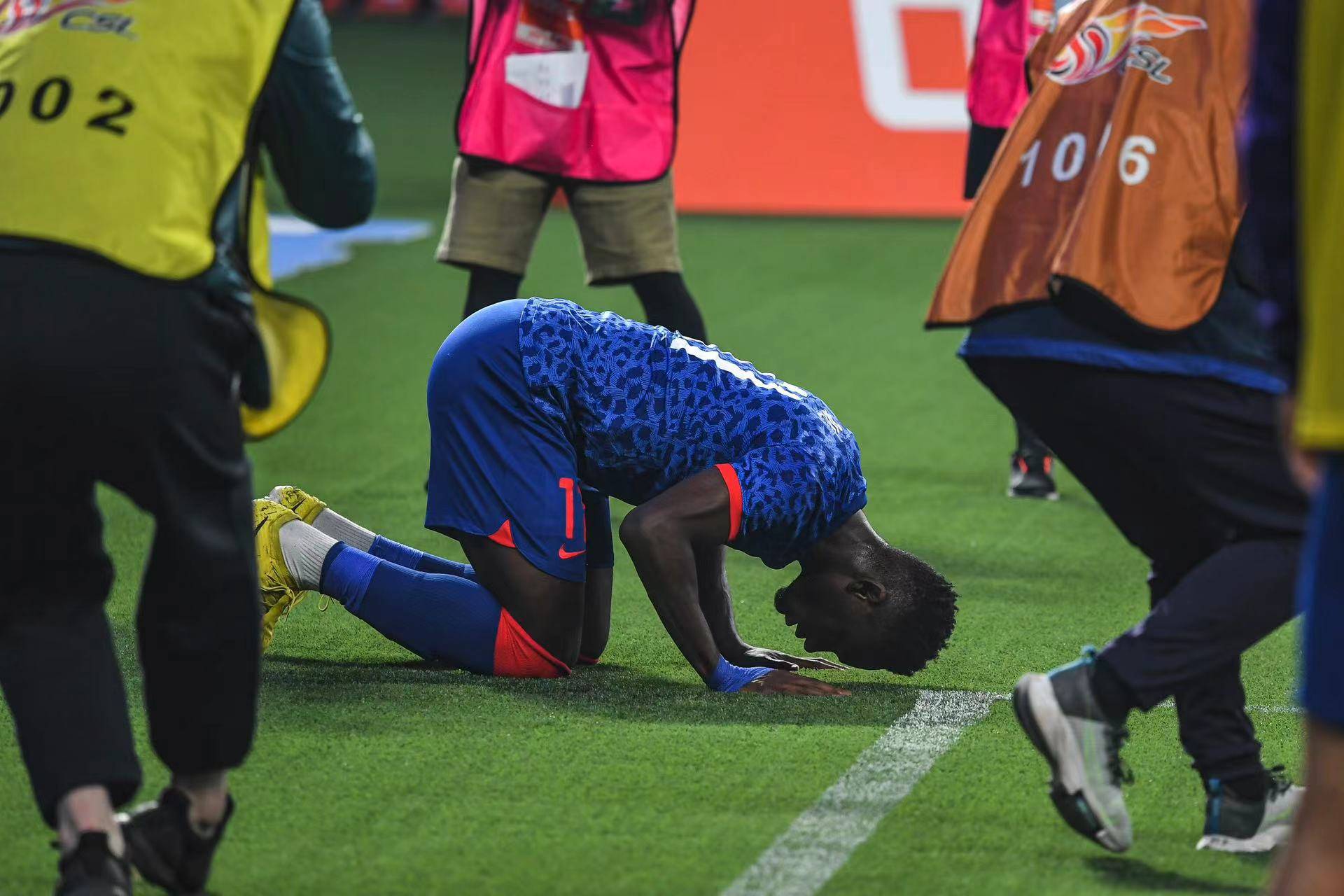 德国杯赛程吃紧，辽宁本钢今晚主帅复盘，质疑声仍在，赛程密集仍需轮换的简单介绍HTH华体会